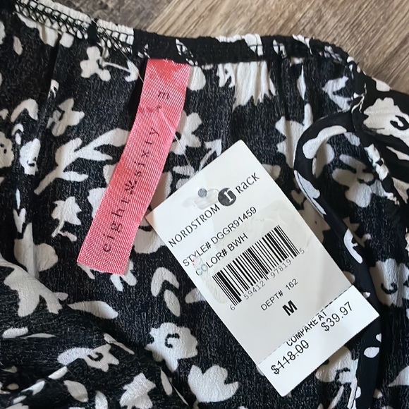 Eight Sixty - Picture 4 of 5